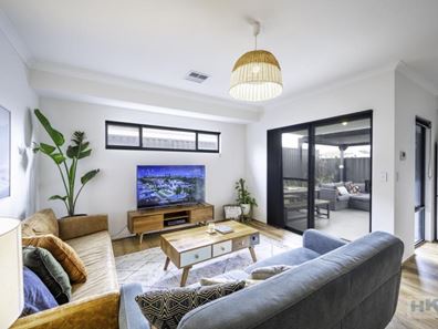 10 Hollingworth Drive, Aveley WA 6069