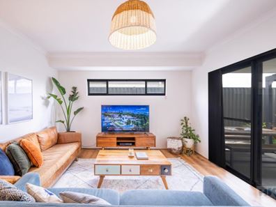 10 Hollingworth Drive, Aveley WA 6069
