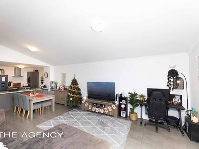 8 Ausfeld Street, Banksia Grove WA 6031