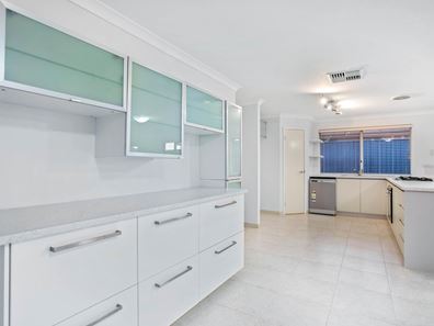 2 Caraway Avenue, Byford WA 6122