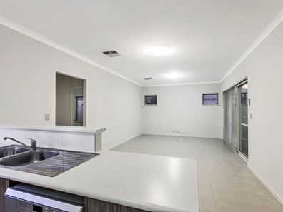 3/133 Harrington Waters Drive, Waikiki WA 6169