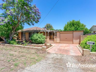 38 Seville Drive, Seville Grove WA 6112