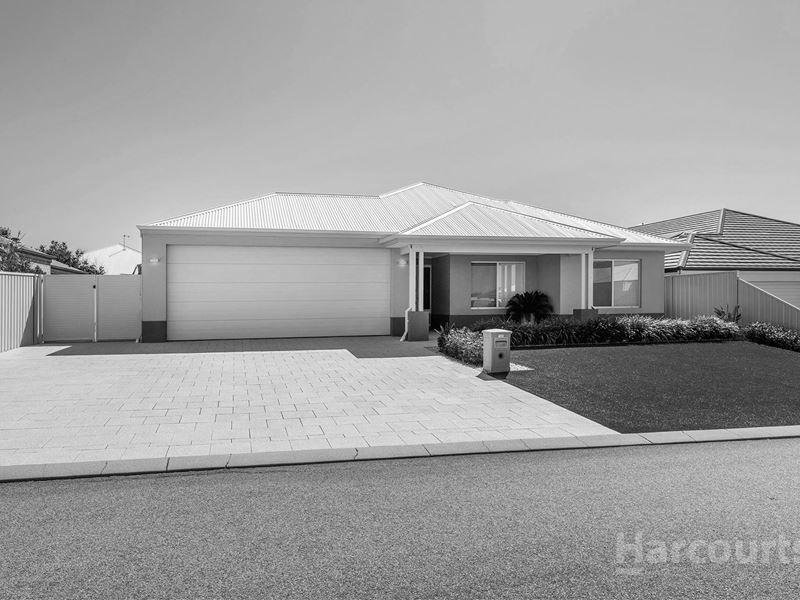 16 Joshua Carrol Street, Madora Bay