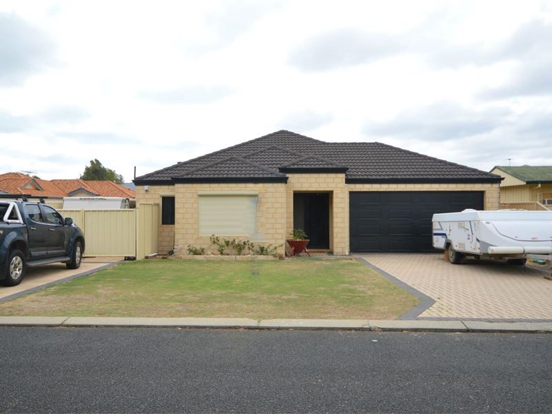 12 Fifth Avenue, Mandurah WA 6210