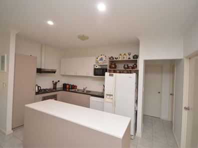 12 Fifth Avenue, Mandurah WA 6210