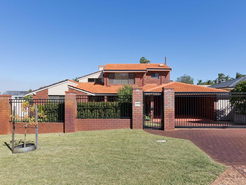 10 Stanbury Way, Booragoon