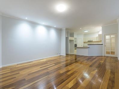 15 Banksaddle Place, Dianella WA 6059