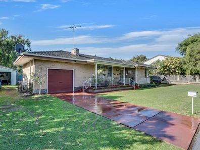 10 Fairway Drive, West Busselton WA 6280