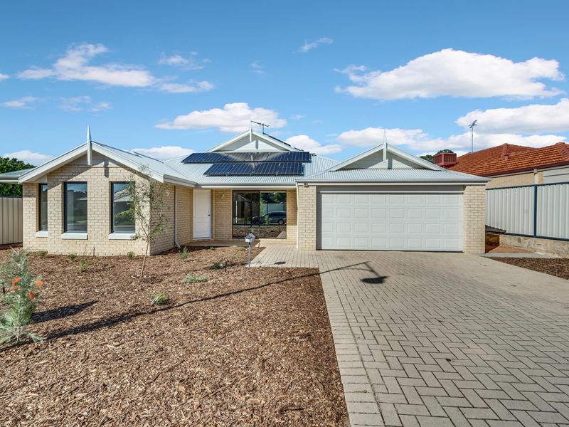 66 Camden Way, Meadow Springs