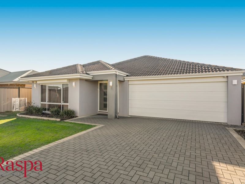2 Riviera Turn, Piara Waters