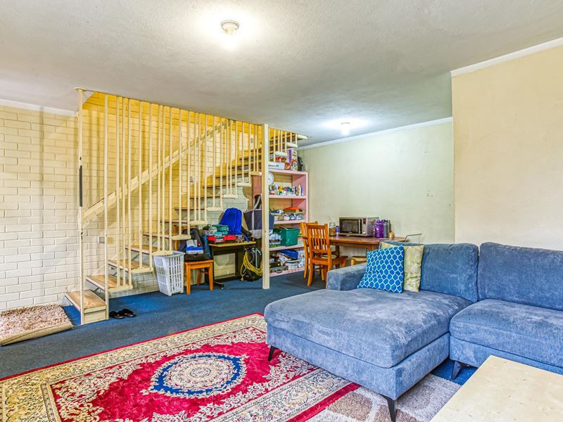 55 Letsom Way, Langford
