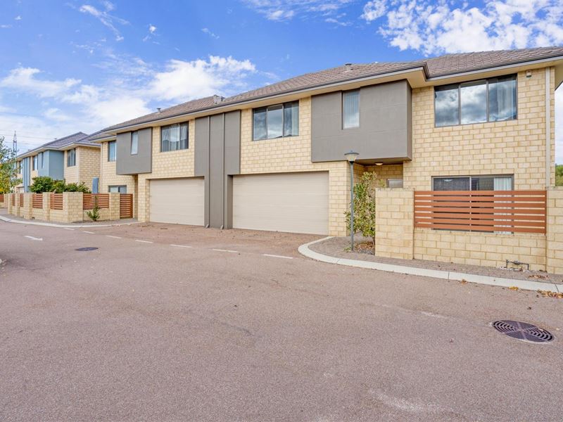 16/9 Barfield Road, Hammond Park WA 6164