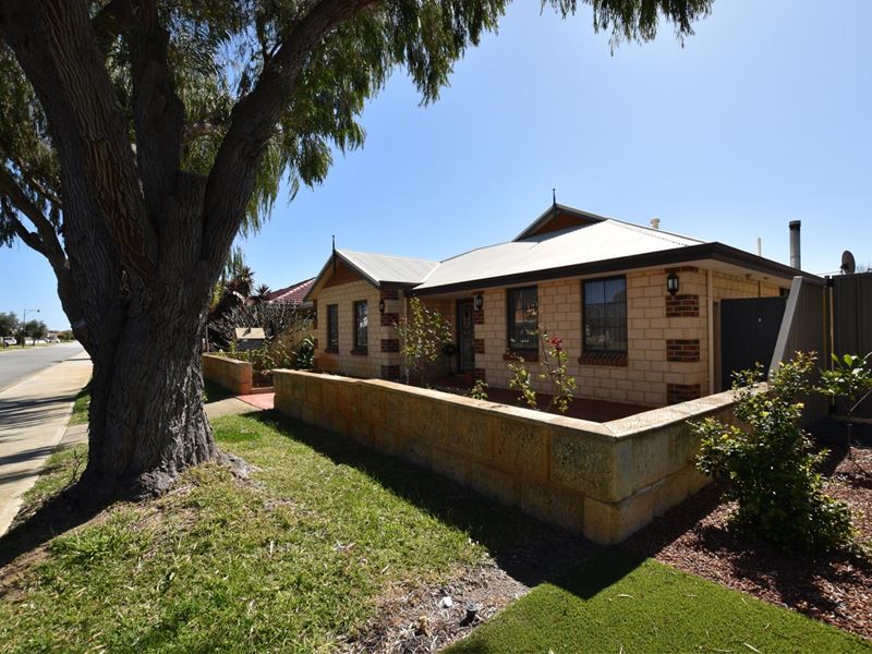 106 Fisher Street, Rockingham