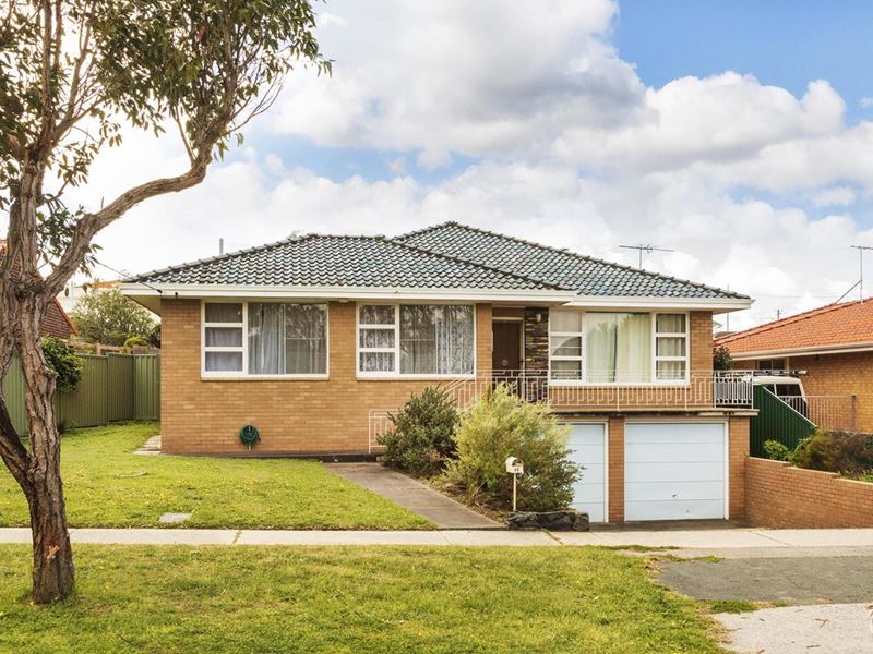 66 Jean Street, Beaconsfield