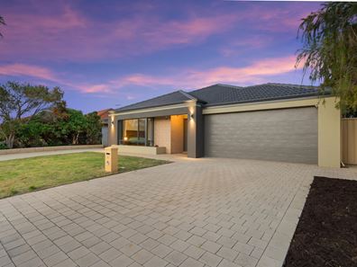 6 Pirianda Close, Clarkson WA 6030