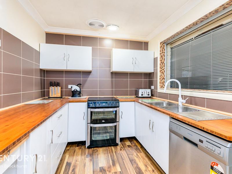 34 Tambulam Way, Armadale