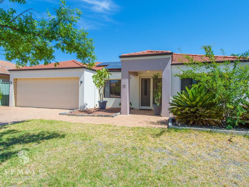 13 Jerrat Mews, Atwell