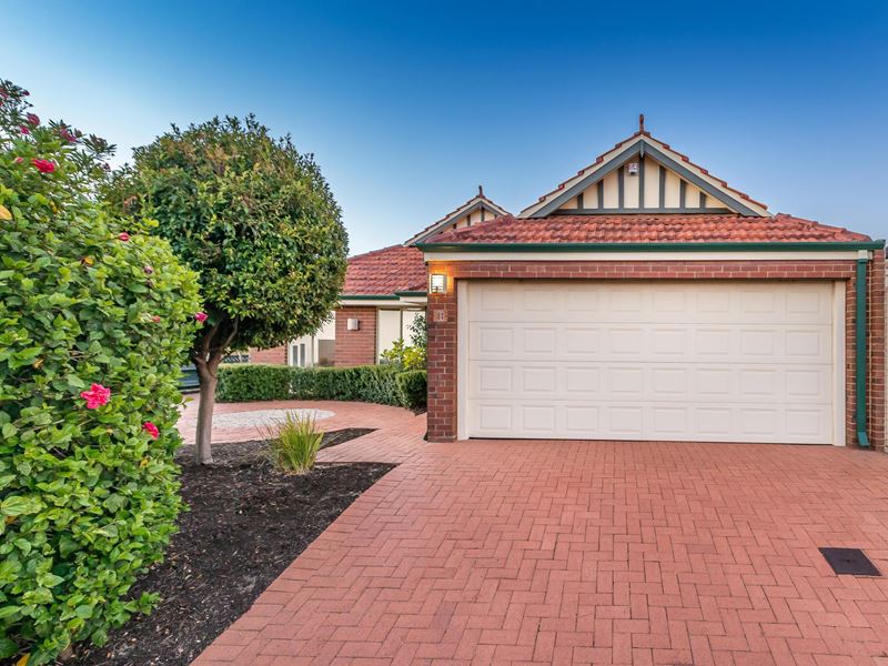 17 Doncaster Square, Currambine