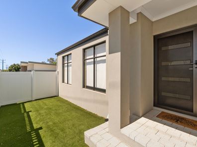 109A Sevenoaks Street, Bentley WA 6102