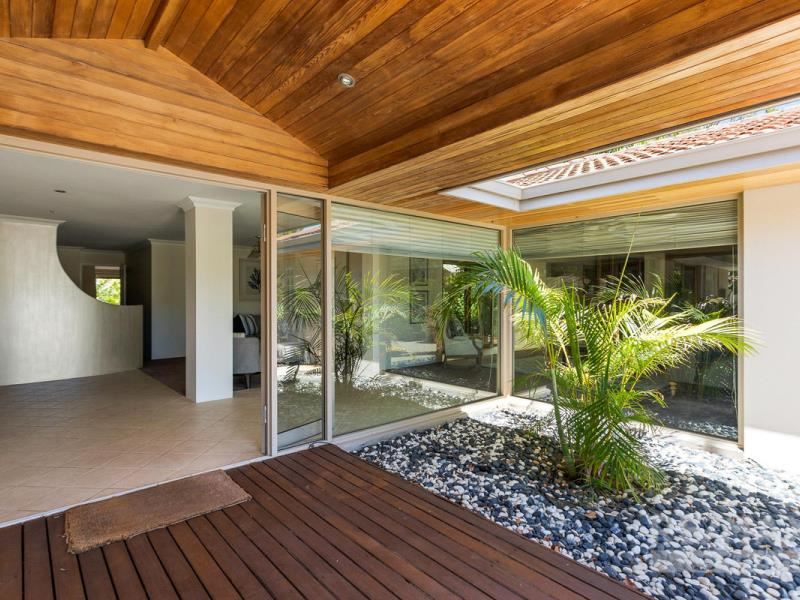 11 Crowther Elbow, Ocean Reef