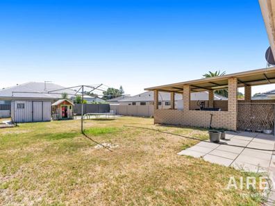 33 Crowhurst Way, Morley WA 6062