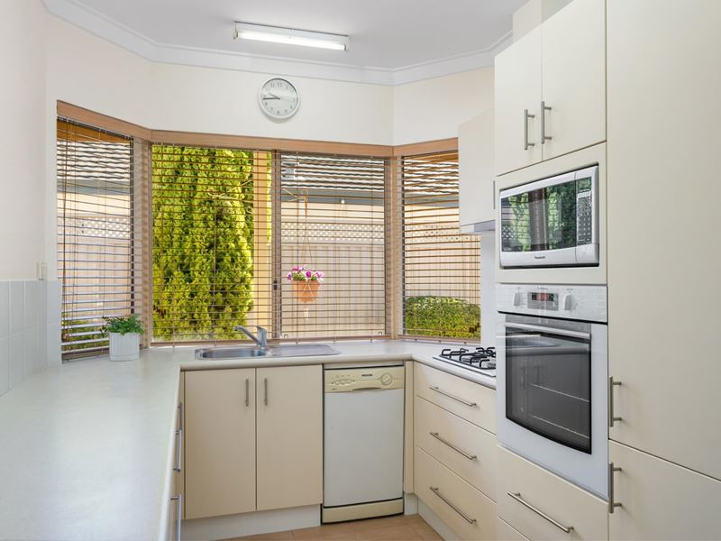14B Dalgety Street, Cottesloe