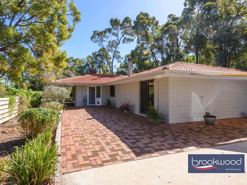 3 Howe Court, Mundaring WA 6073