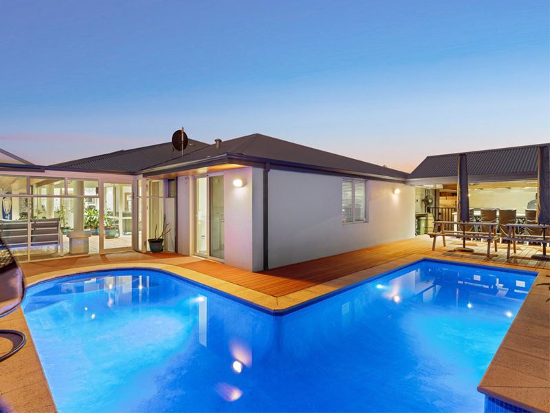 27 Porto Santo Green, Secret Harbour