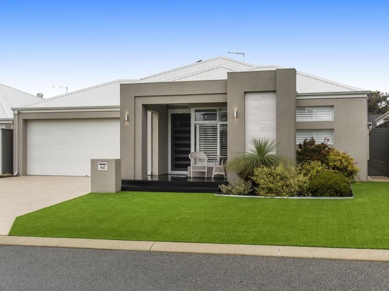 42 Bloomfield Parkway, Baldivis