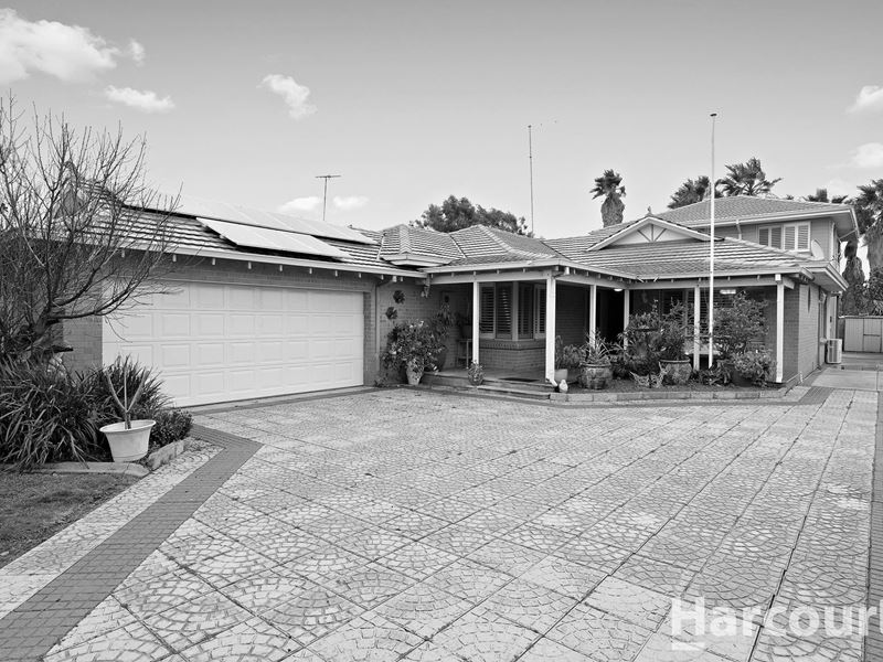 60 Leander Street, Falcon