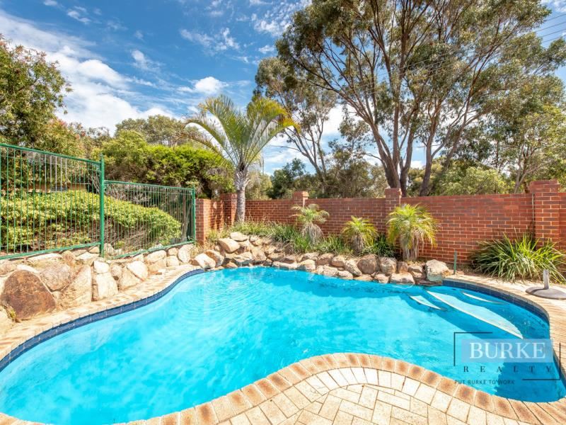 4 Parant Place, Carine WA 6020