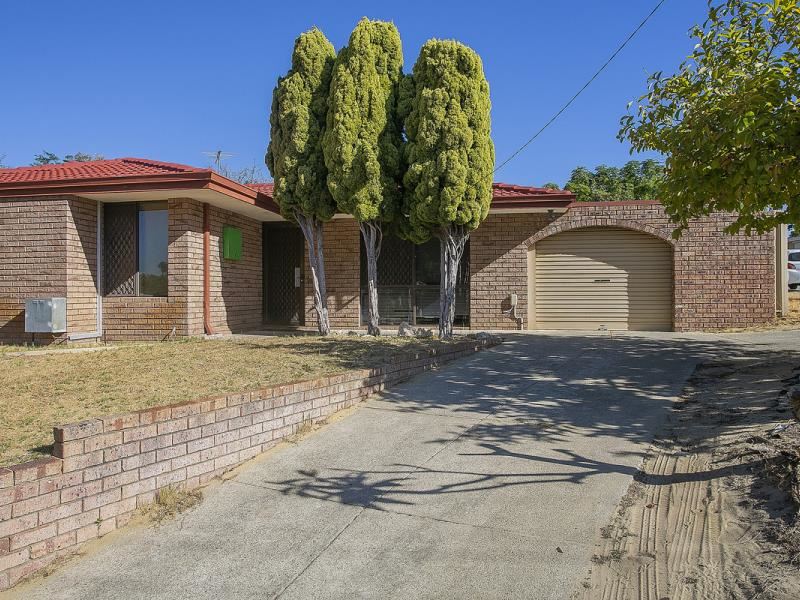 8 Oakleaf Circle, Mirrabooka
