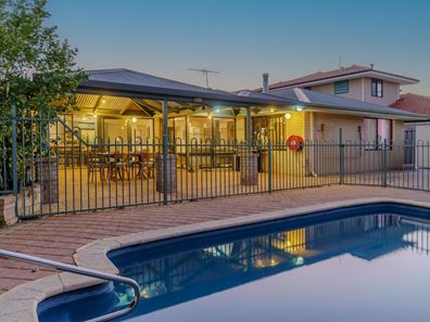 40 Carwoola Circle, Carramar WA 6031