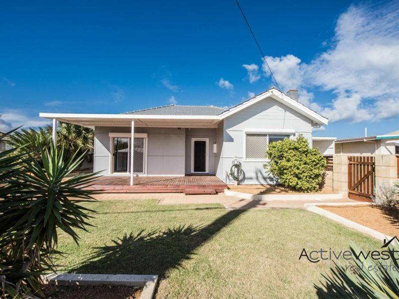 195 Shenton Street, Beachlands WA 6530