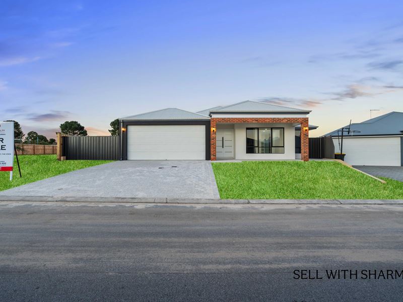 32 Moorland Crescent, The Vines