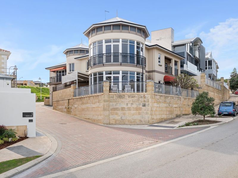 20 Swansea Promenade, Mindarie WA 6030