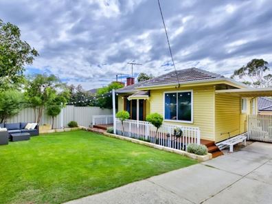 222 Holbeck St, Doubleview WA 6018