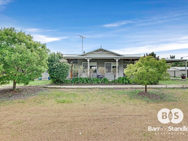 18 Prinsep Street South, Collie WA 6225