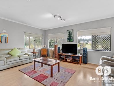 18 Prinsep Street South, Collie WA 6225