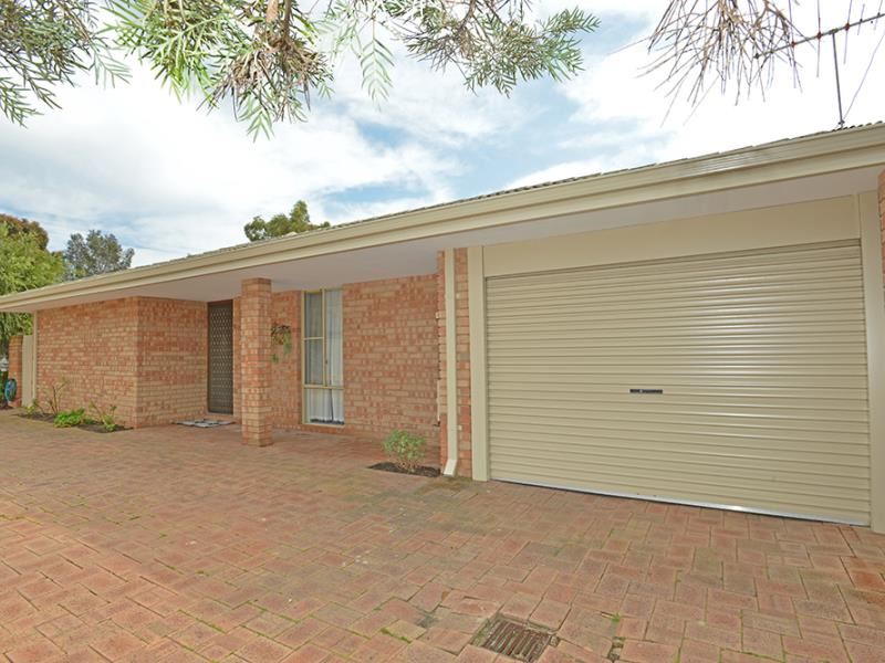 2/70 Point Walter Road, Bicton WA 6157