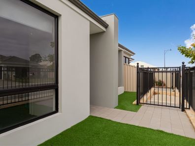 37 Marwood Circuit, Success WA 6164