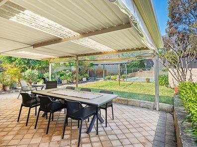 6 Queenscliffe Road, Doubleview WA 6018