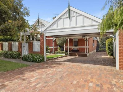 62 Ninth Avenue, Maylands WA 6051