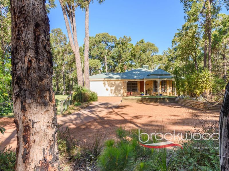 955 Gill Street, Mundaring WA 6073