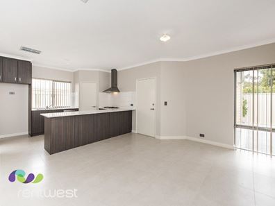 3/4 Falstaff Crescent, Spearwood WA 6163