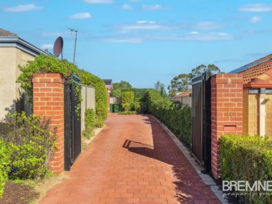 11 Berry Way, Bertram WA 6167