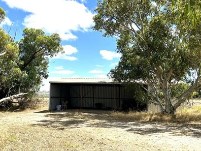 805 Geraldton-Mount Magnet Road, Moonyoonooka WA 6532