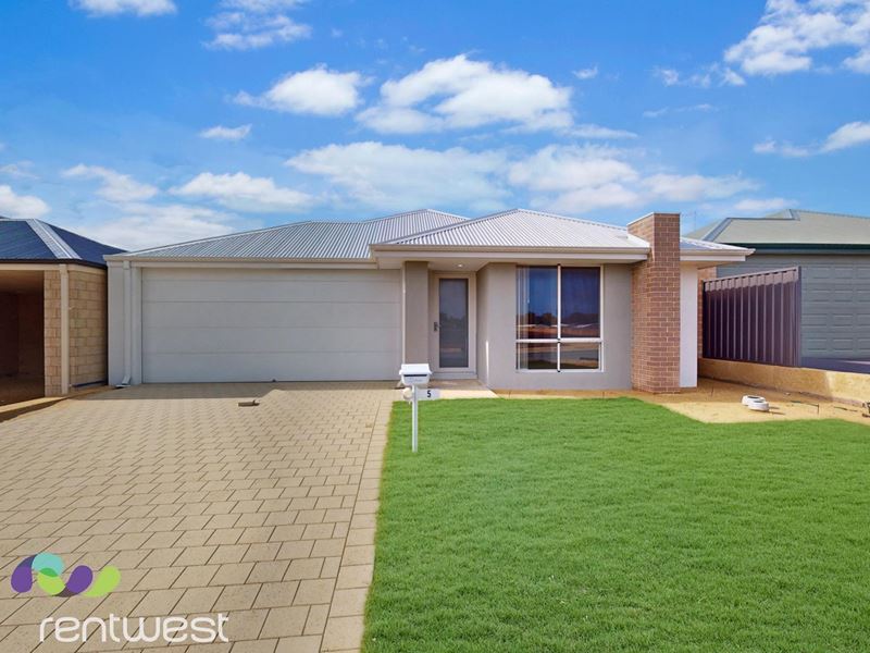 5 Headley Street, Lakelands WA 6180