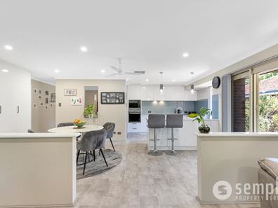 12 Kennack Vista, Atwell WA 6164