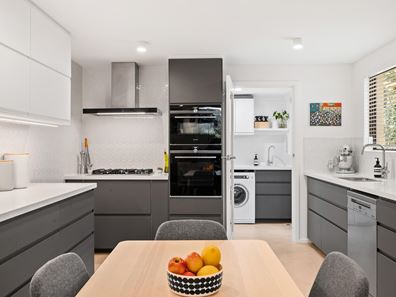 4/107 Melville Parade, Como WA 6152